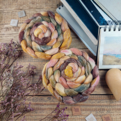 HONEY/ OCHRE/ BROWN, wool roving for hand spinning, merino and flax linen blend