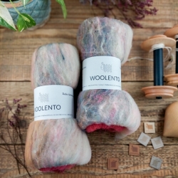 Art Batt No.14, merino wool with glitttery nylon, Woolento - kopie