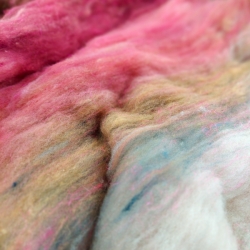 Art Batt No.14, merino wool with glitttery nylon, Woolento - kopie