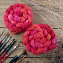 RED MIX, wool roving for hand spinning, blend of wool and tencel