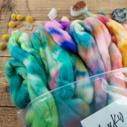 Lucky bag XL SUMMER, color mix of wool for spinning or felting 