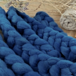 Dark Blue, woolento roving for spinning, Slovak merino, hand dyed 