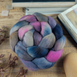 VIOLET/ OLD ROSE/ TAUPE, merino fine wool, hand dyed top roving, Woolento 