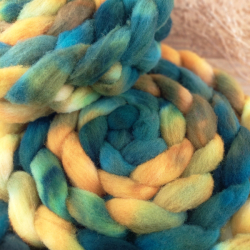 GREEN/ PETROL/ OCHRE, kyrgyz merino, hand dyed top roving, Woolento 